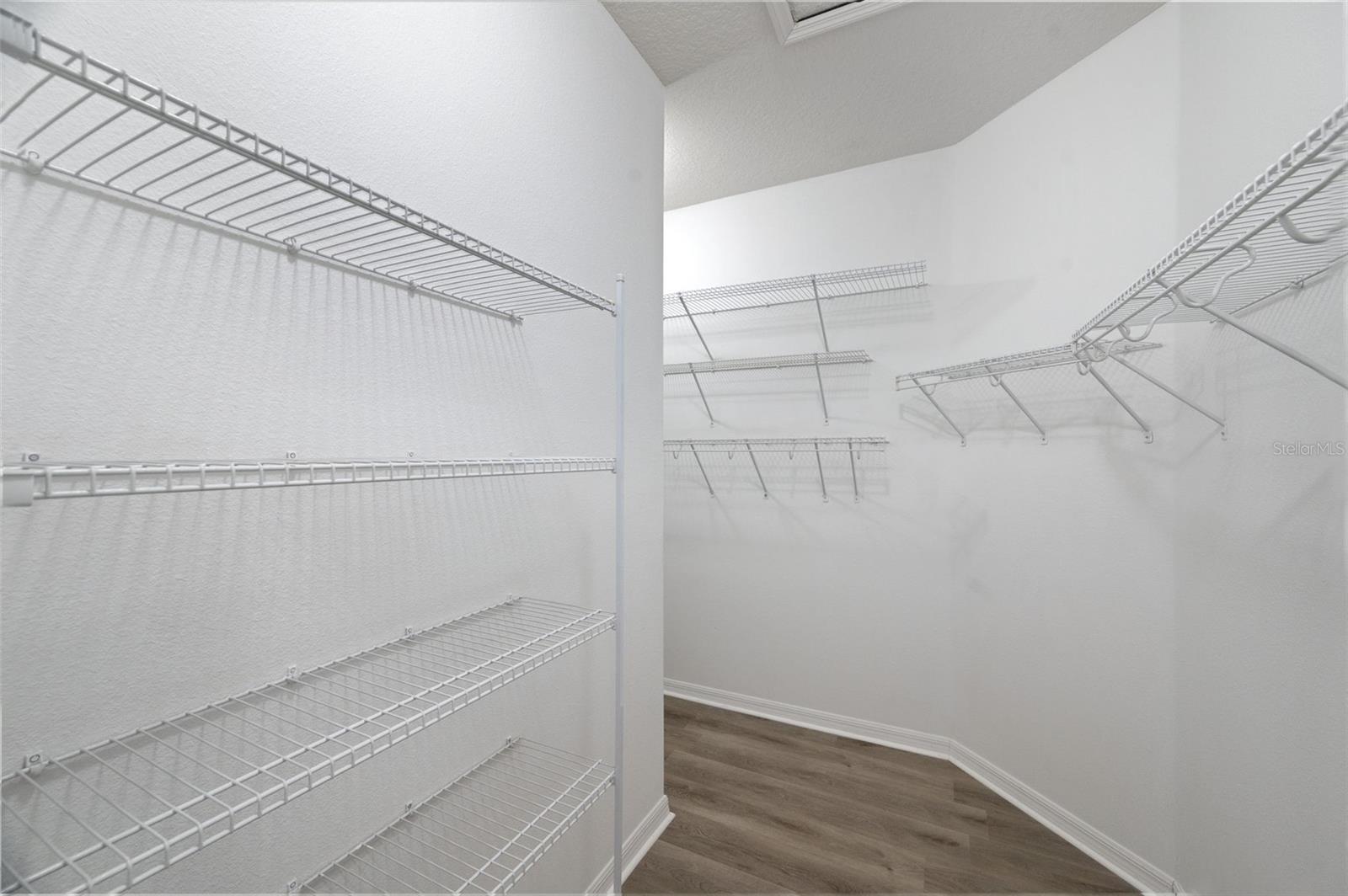 WATERS EDGE - Residential