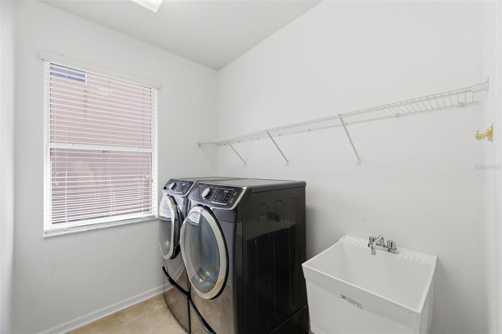 WATERS EDGE - Residential