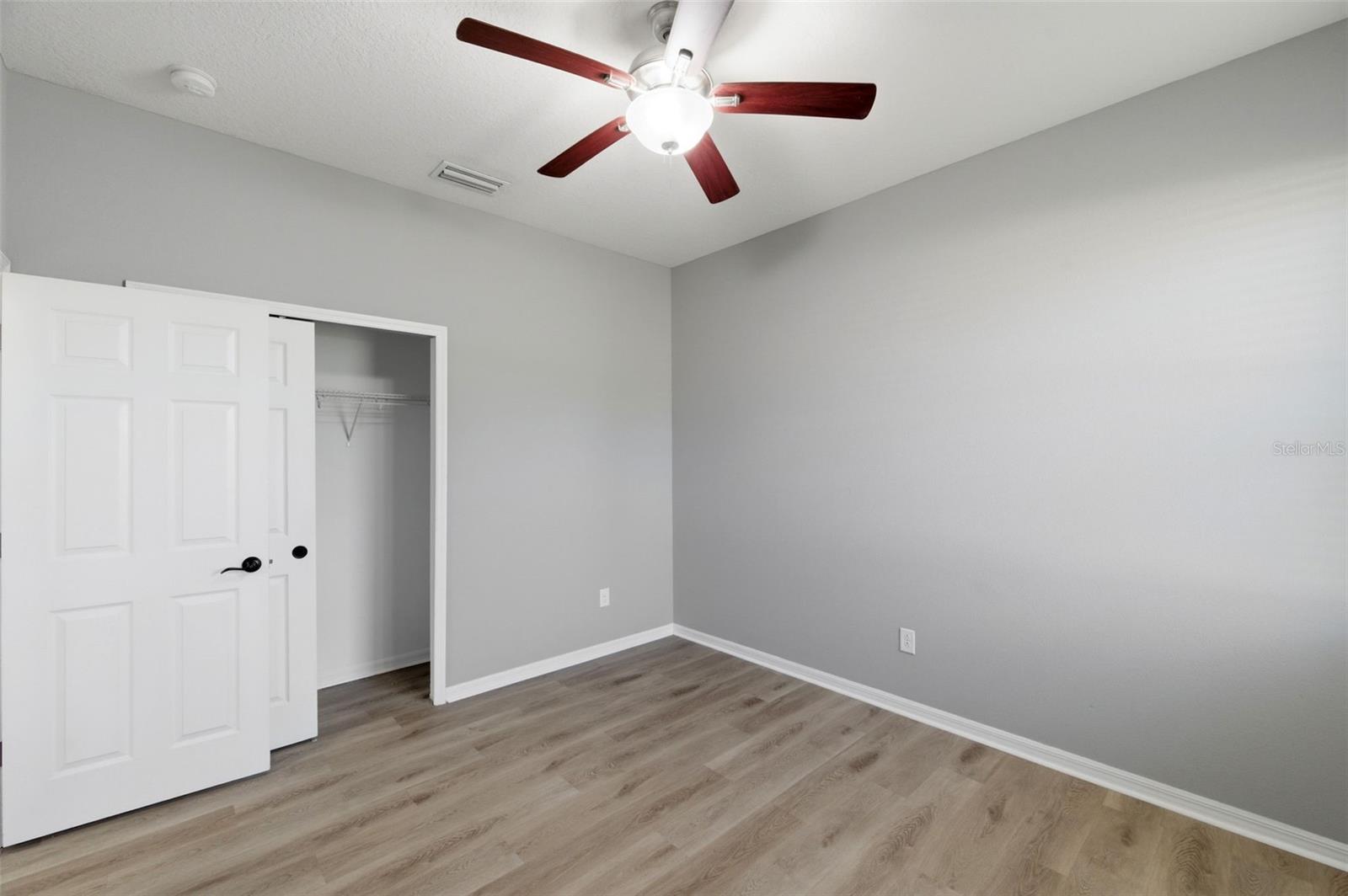 WATERS EDGE - Residential