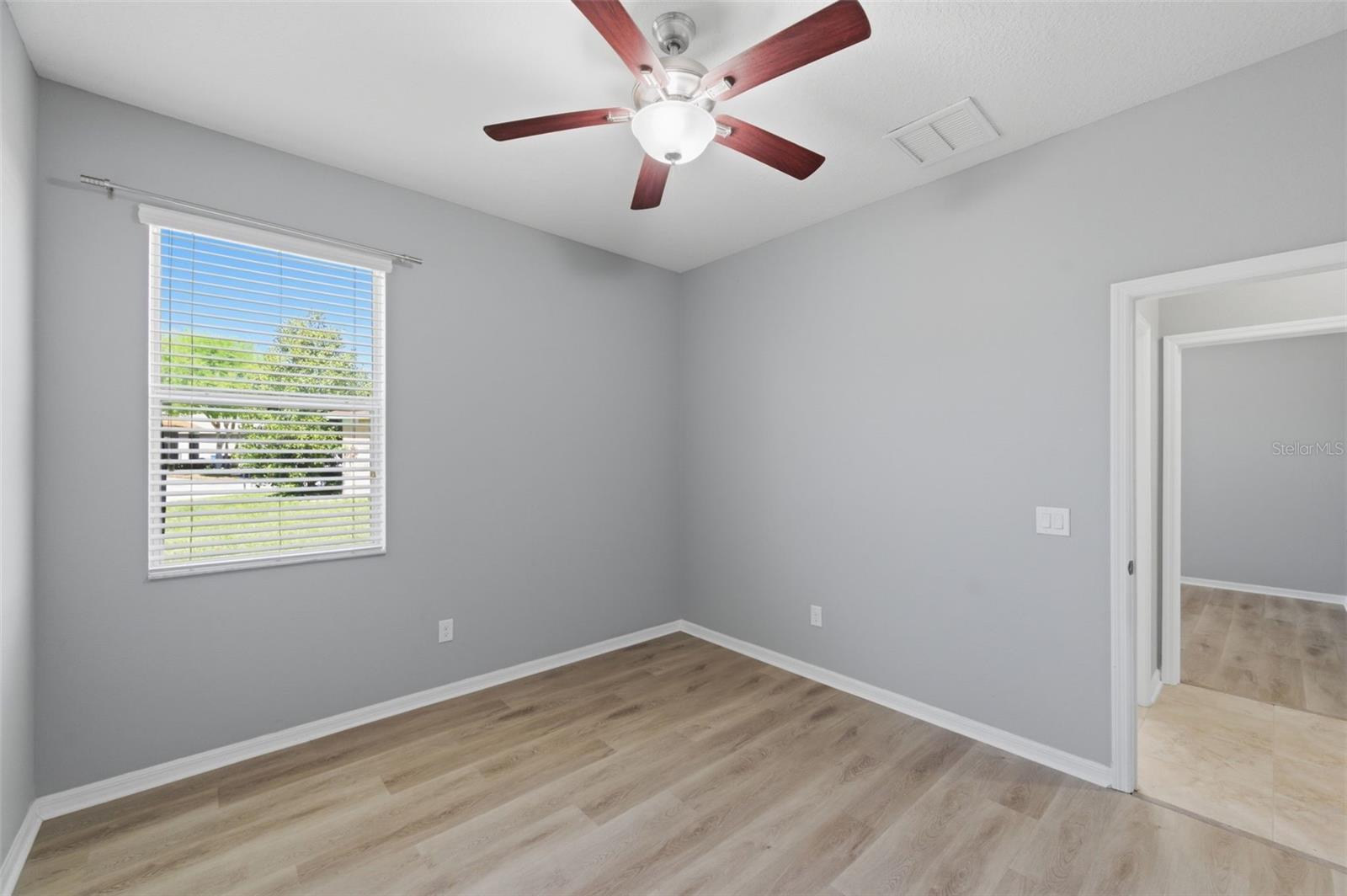 WATERS EDGE - Residential