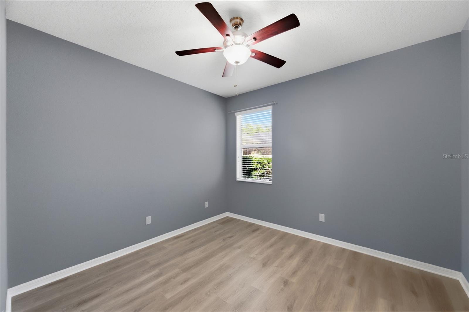 WATERS EDGE - Residential