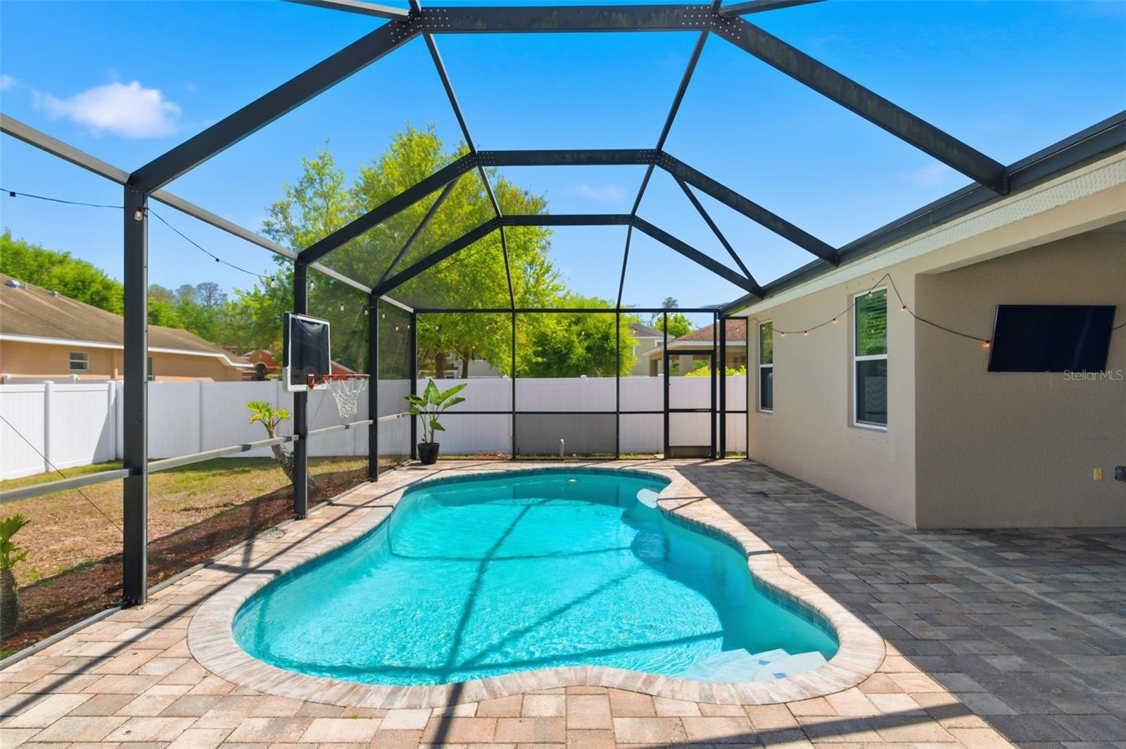 WATERS EDGE - Residential