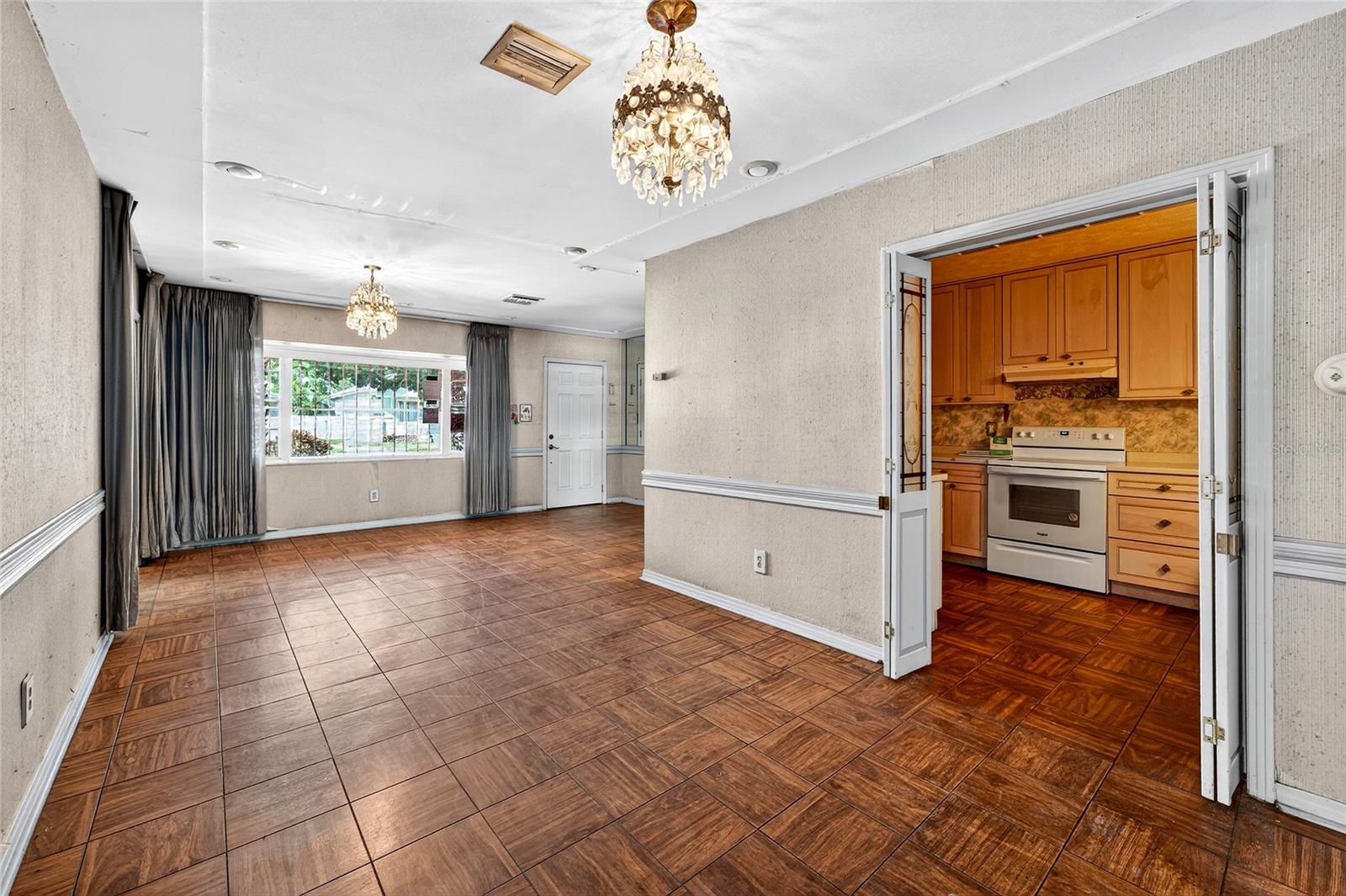 EAST TAMPA BLOCKS 1 TO 40 - Residential