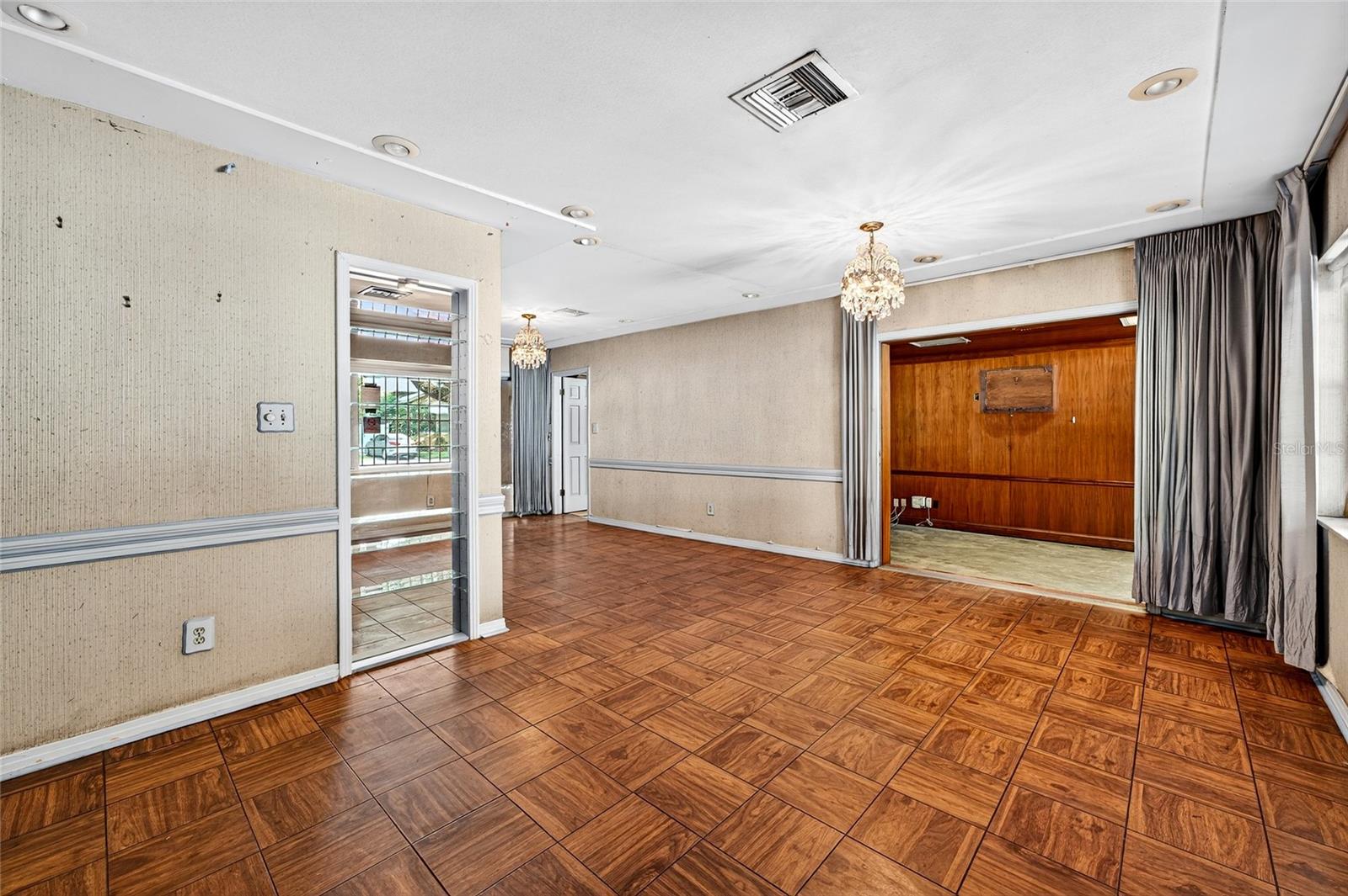 EAST TAMPA BLOCKS 1 TO 40 - Residential