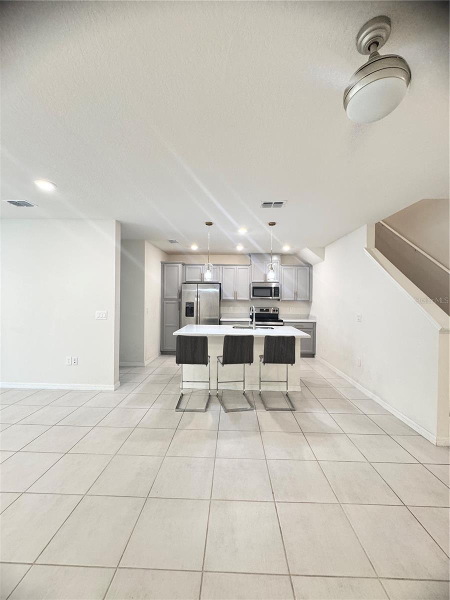 BELLA PARC TWNHMS - Residential Lease