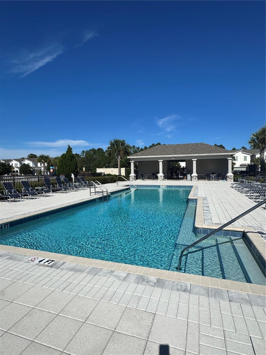 BELLA PARC TWNHMS - Residential Lease