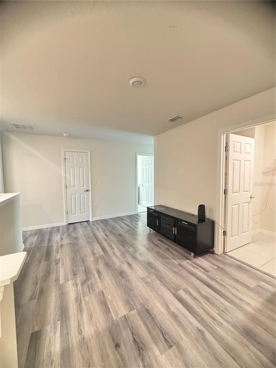 BELLA PARC TWNHMS - Residential Lease