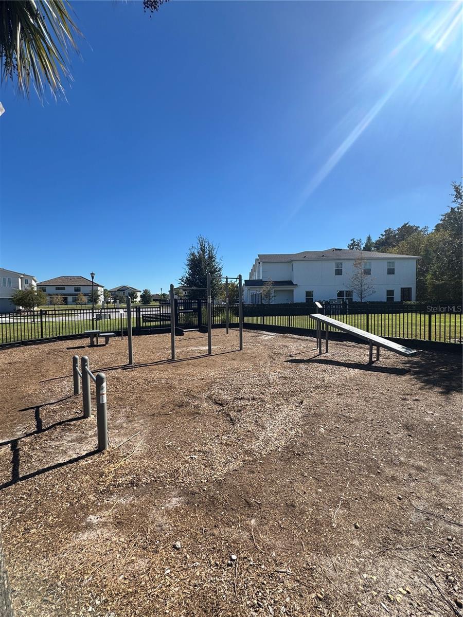 BELLA PARC TWNHMS - Residential Lease