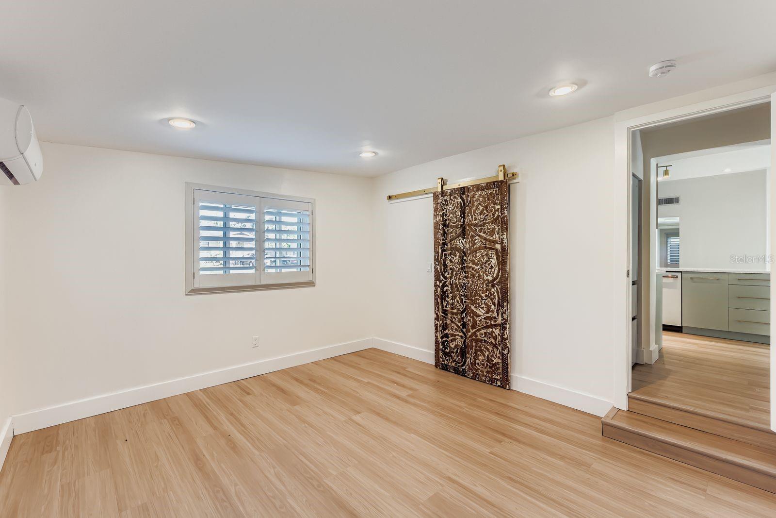 PHILLIPS FIRST REPLAT/LAKEWOOD - Residential