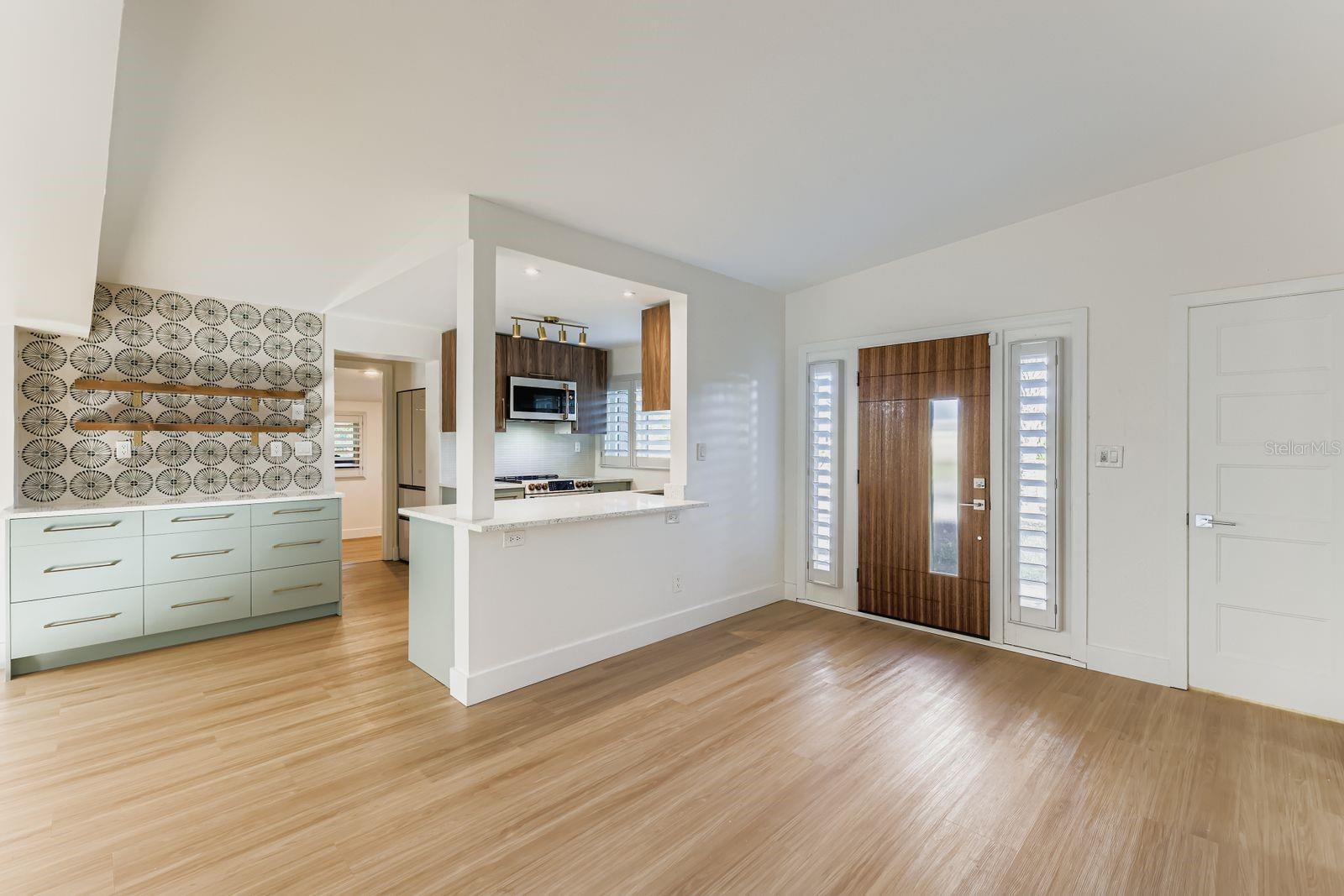 PHILLIPS FIRST REPLAT/LAKEWOOD - Residential