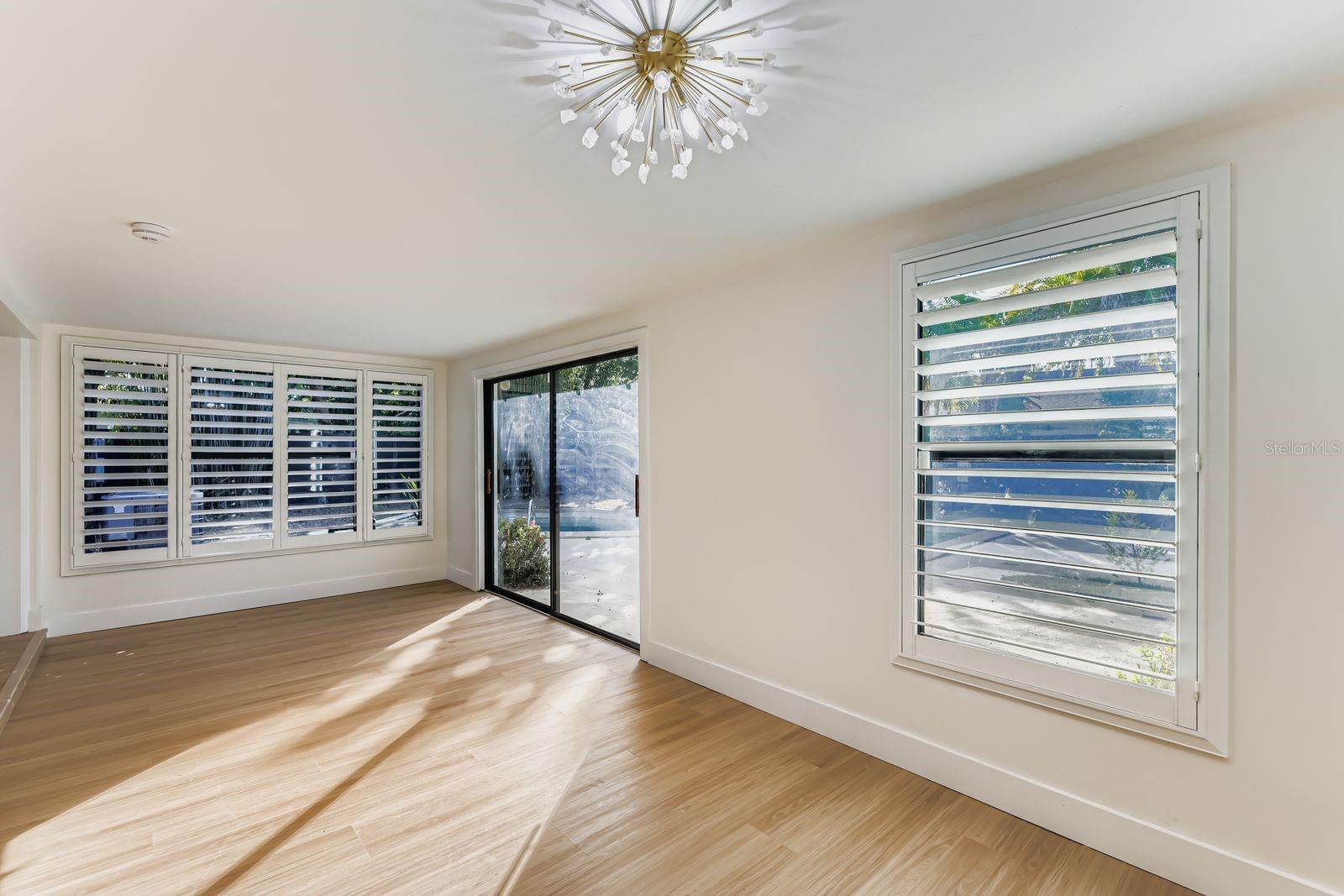 PHILLIPS FIRST REPLAT/LAKEWOOD - Residential