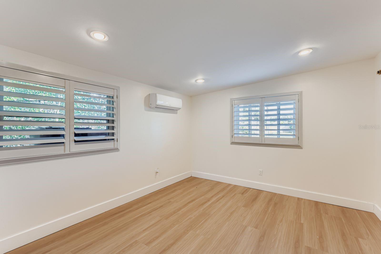 PHILLIPS FIRST REPLAT/LAKEWOOD - Residential