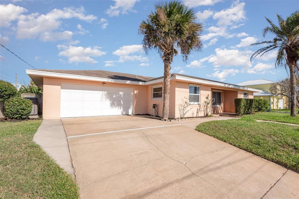 Photo of 4021 Oriole Avenue, Port Orange, FL 32127 (MLS # O6353718)