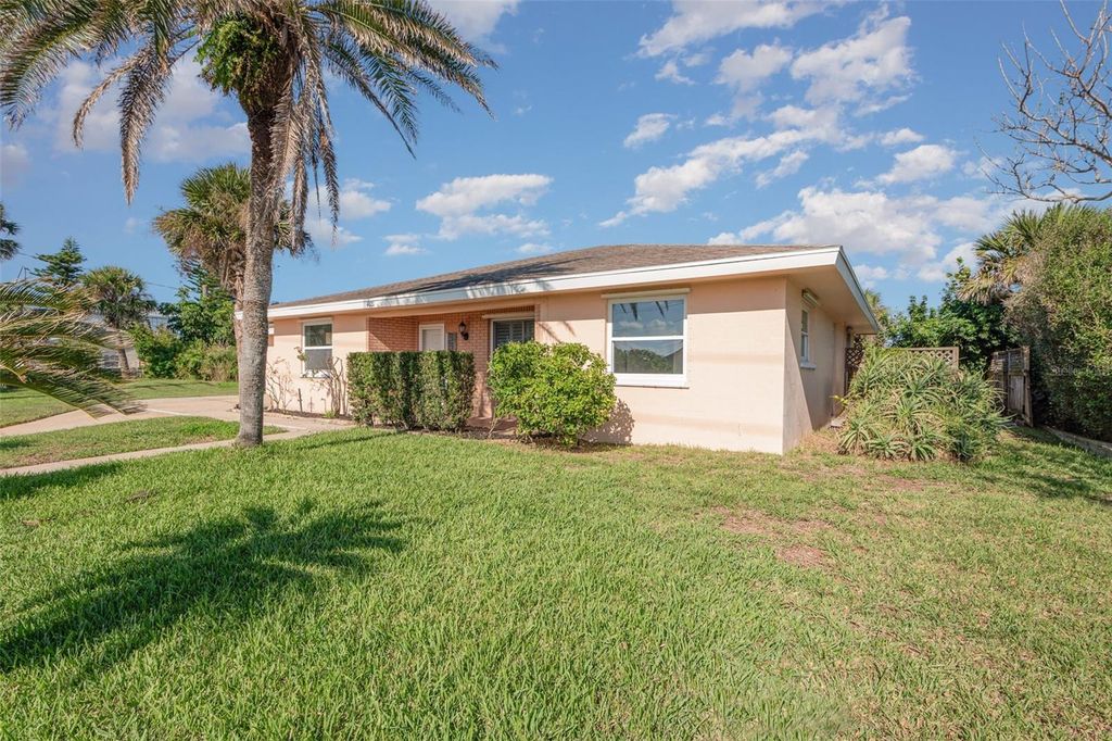 Photo of 4021 Oriole Avenue, Port Orange, FL 32127 (MLS # O6353718)