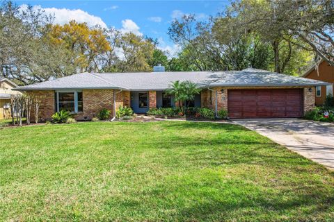 A home in LONGWOOD