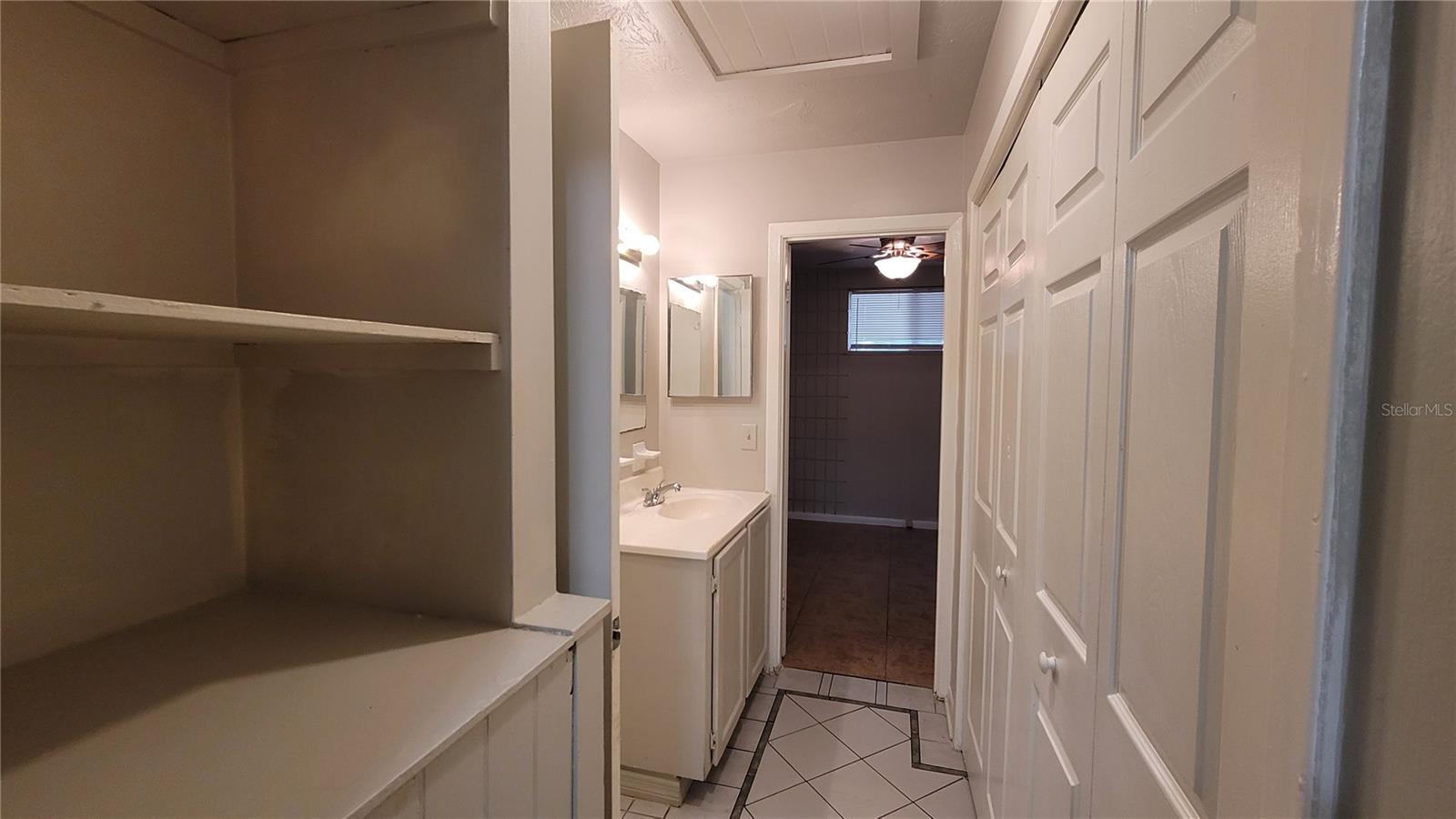 RIDGEVIEW - Residential Lease