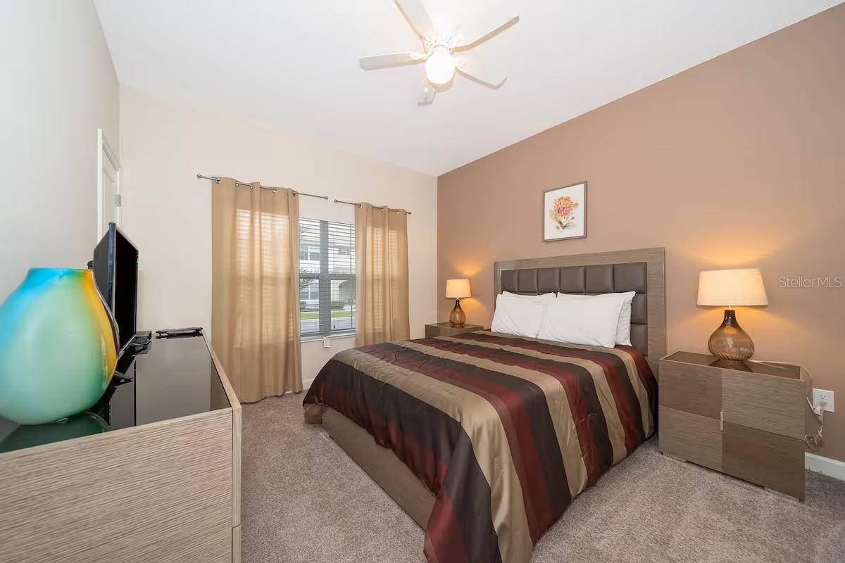 4905 WINDERMERE AVENUE