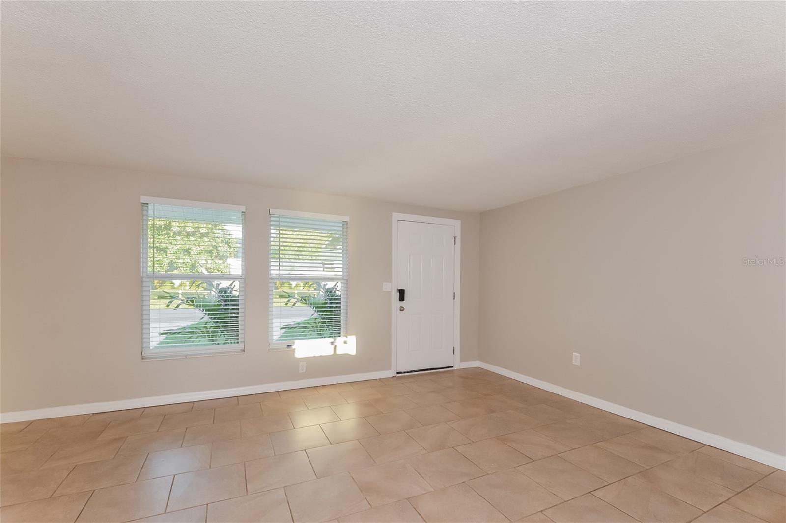 SUNSET - Residential Lease