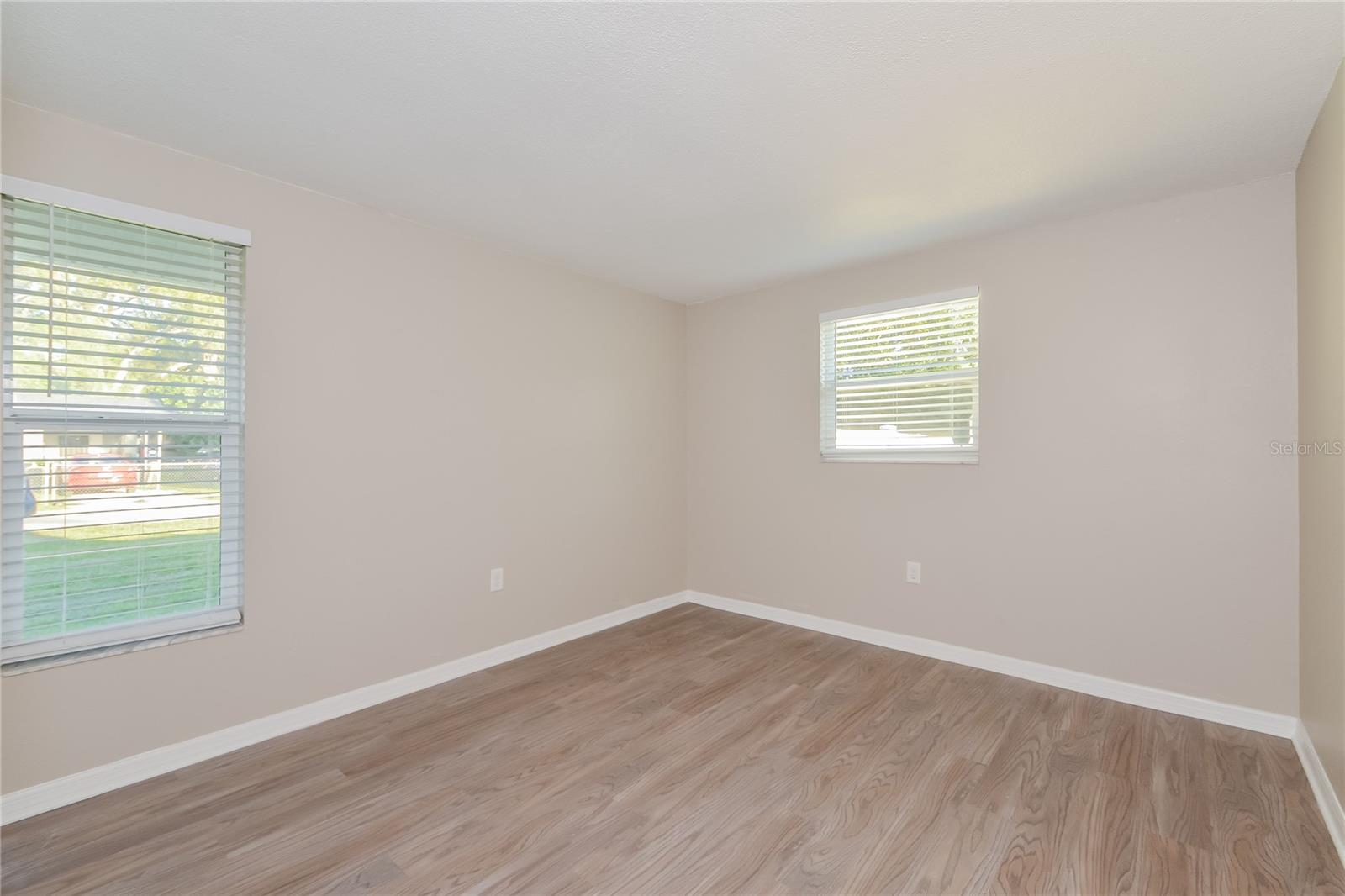 SUNSET - Residential Lease