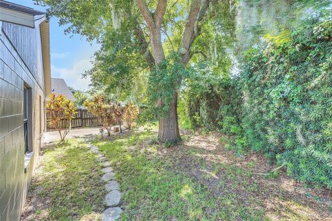 A home in APOPKA