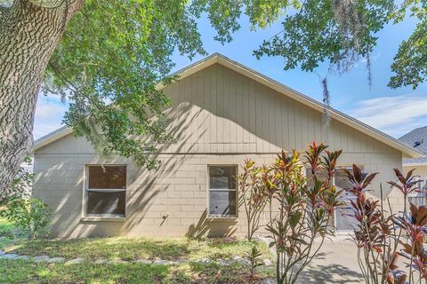 A home in APOPKA