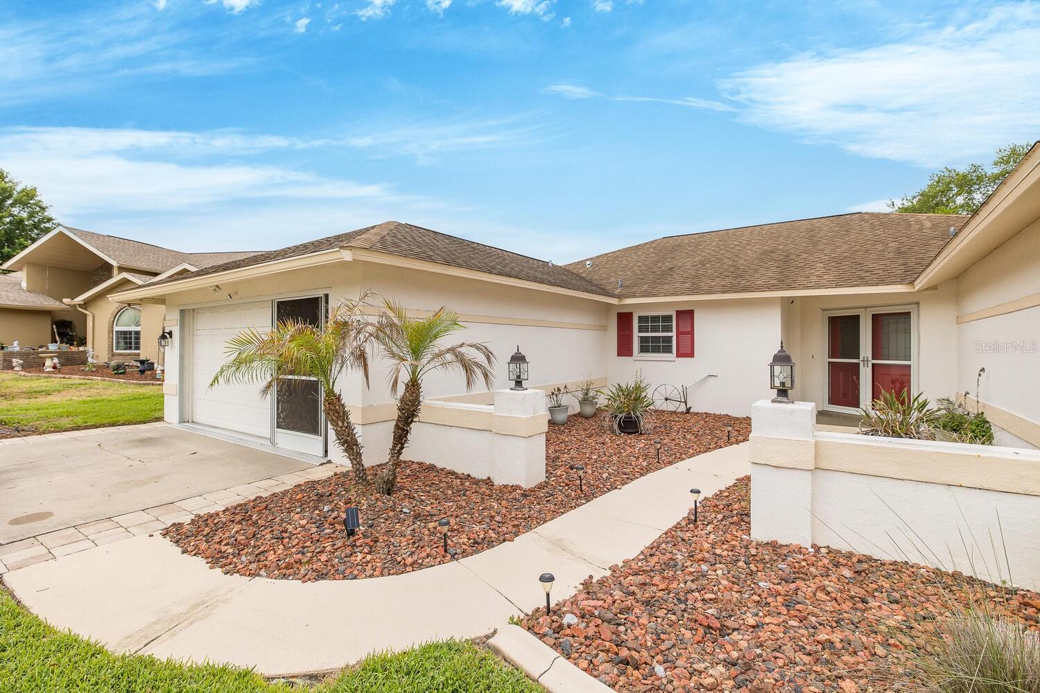 SEVEN HILLS - Residential