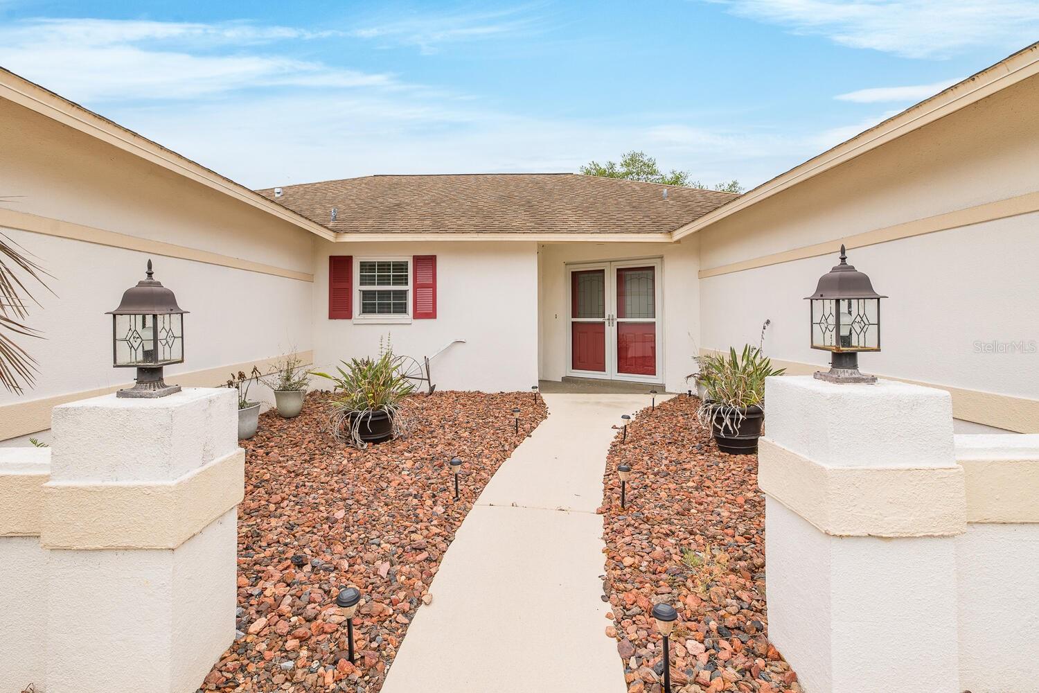 SEVEN HILLS - Residential