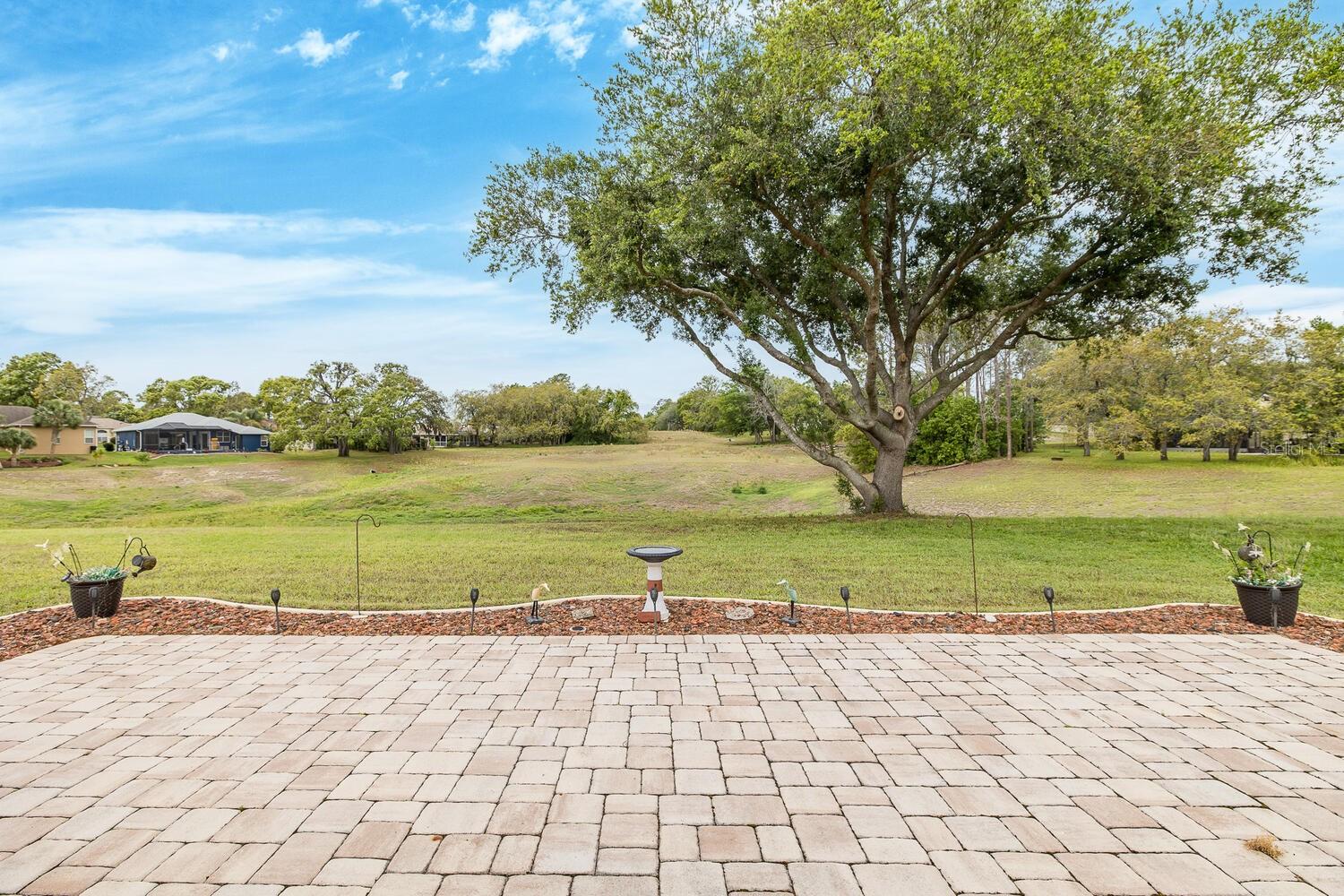 SEVEN HILLS - Residential