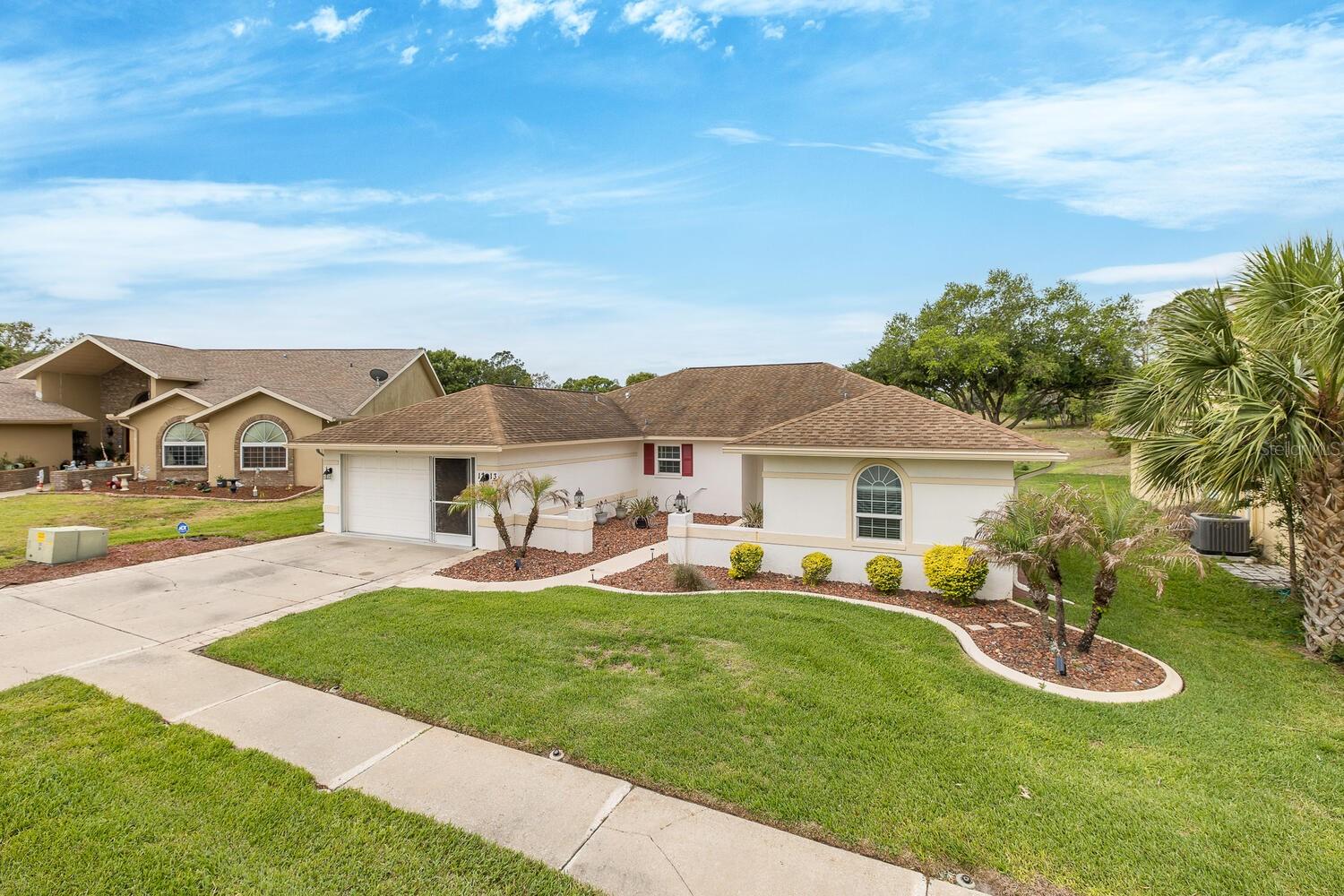 SEVEN HILLS - Residential