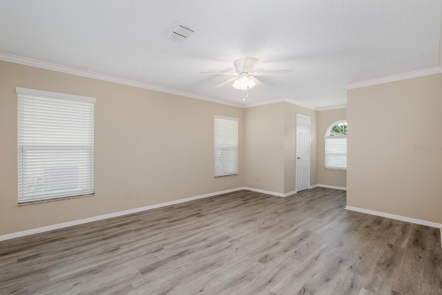 SEVEN HILLS - Residential