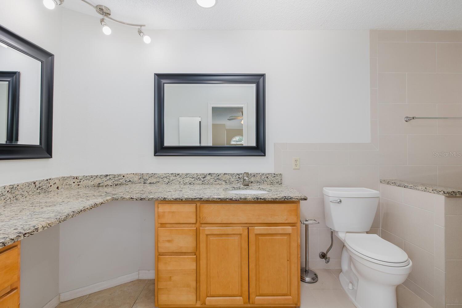 SEVEN HILLS - Residential