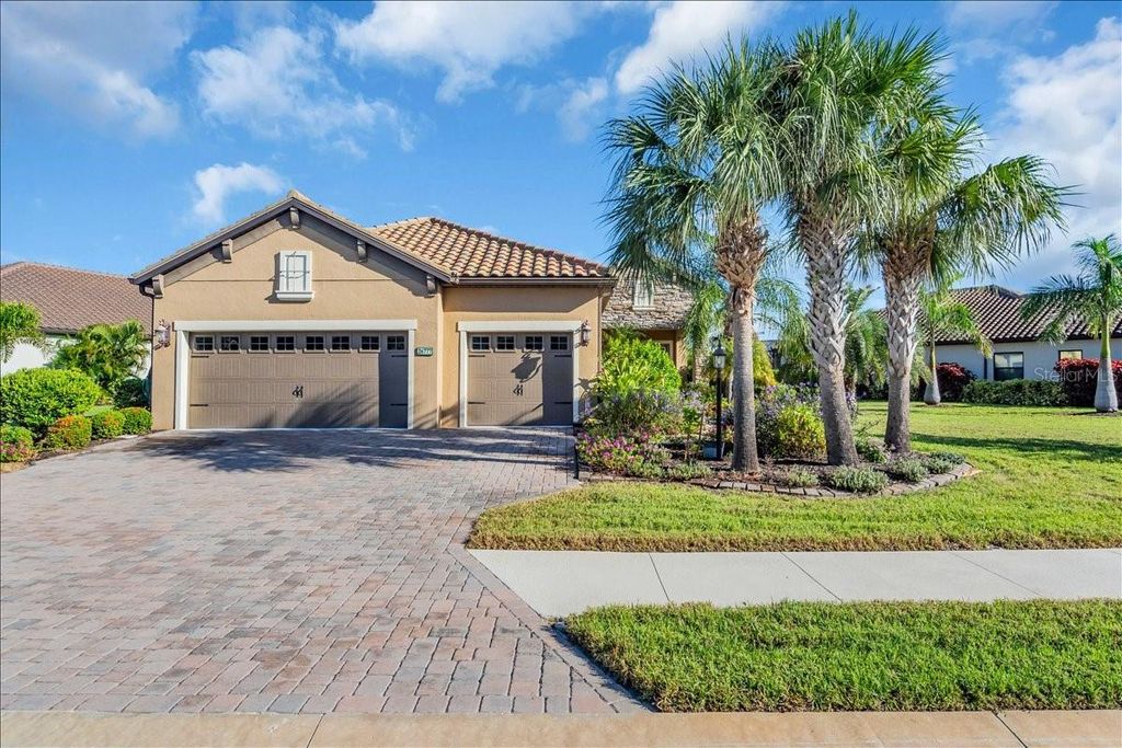 Photo of 26777 Weiskopf Drive, Englewood, FL 34223 (MLS # A4666051)