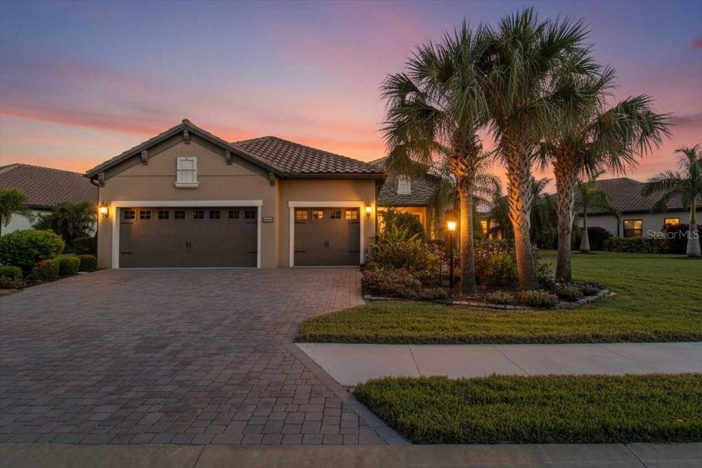 Photo of 26777 Weiskopf Drive, Englewood, FL 34223 (MLS # A4666051)