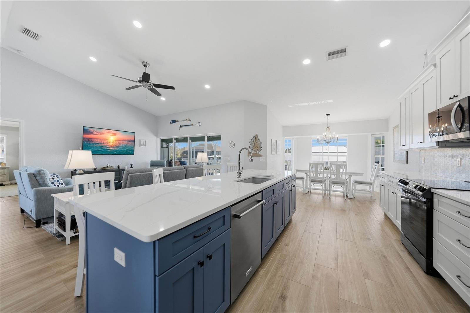 RIO VILLA 1ST ADD - Residential