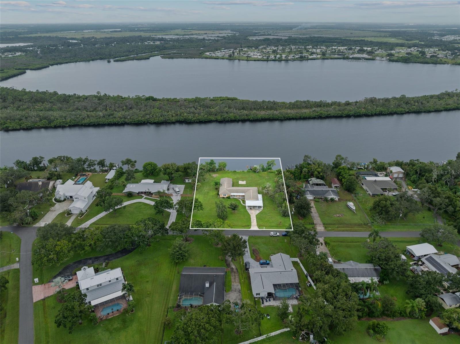 LITTLE MANATEE HEIGHTS - Residential