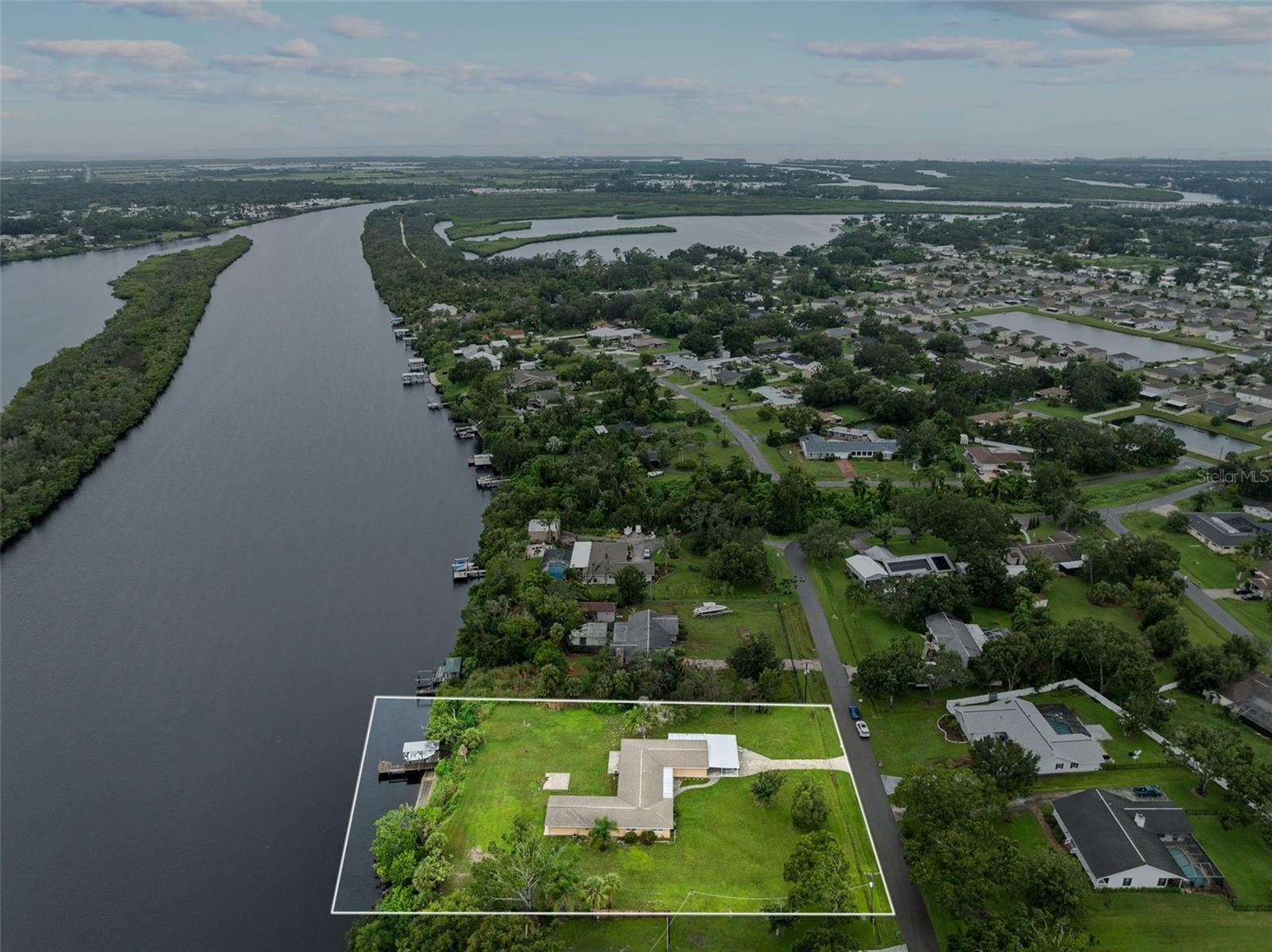 LITTLE MANATEE HEIGHTS - Residential