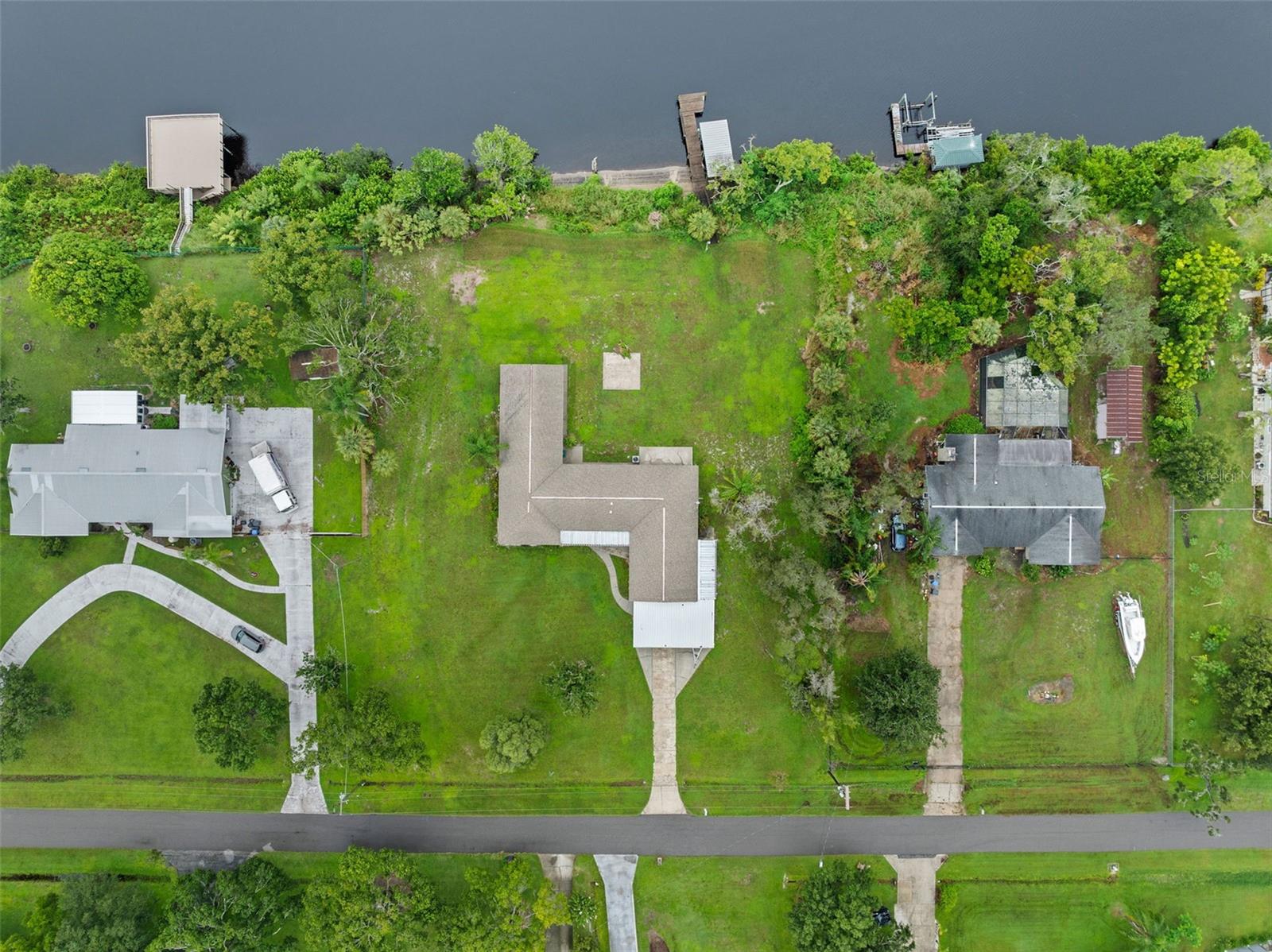 LITTLE MANATEE HEIGHTS - Residential