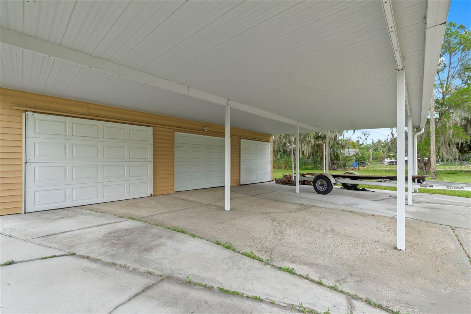 LITTLE MANATEE HEIGHTS - Residential