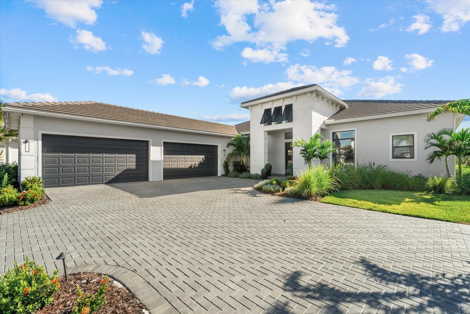 4588 MONDRIAN COURT