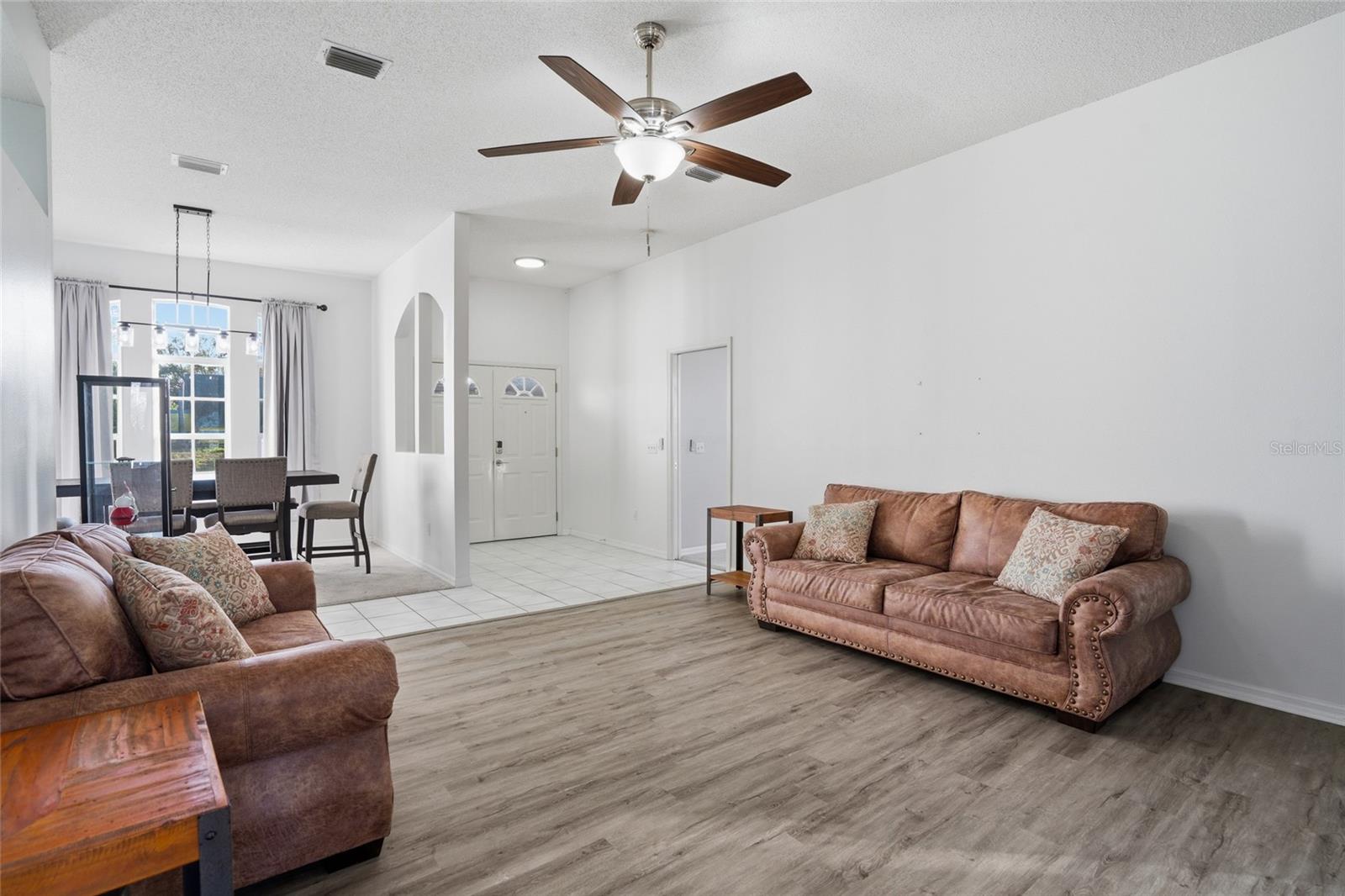 SPRING HILL - Residential