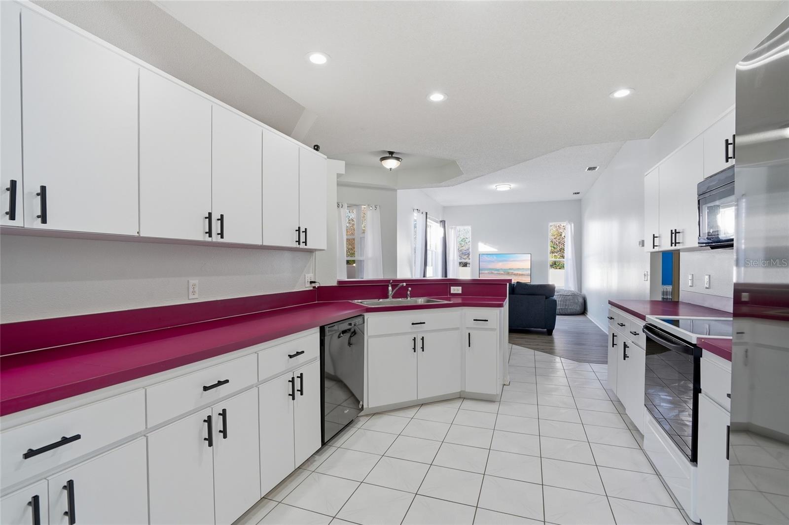 SPRING HILL - Residential