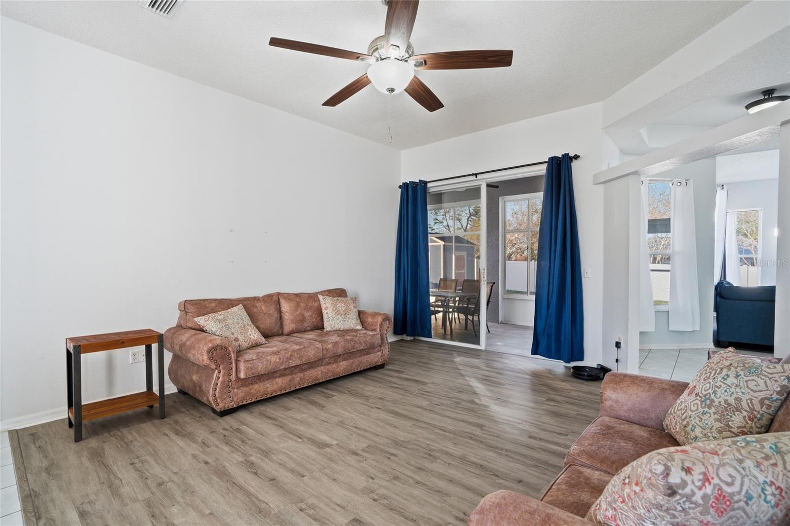 SPRING HILL - Residential