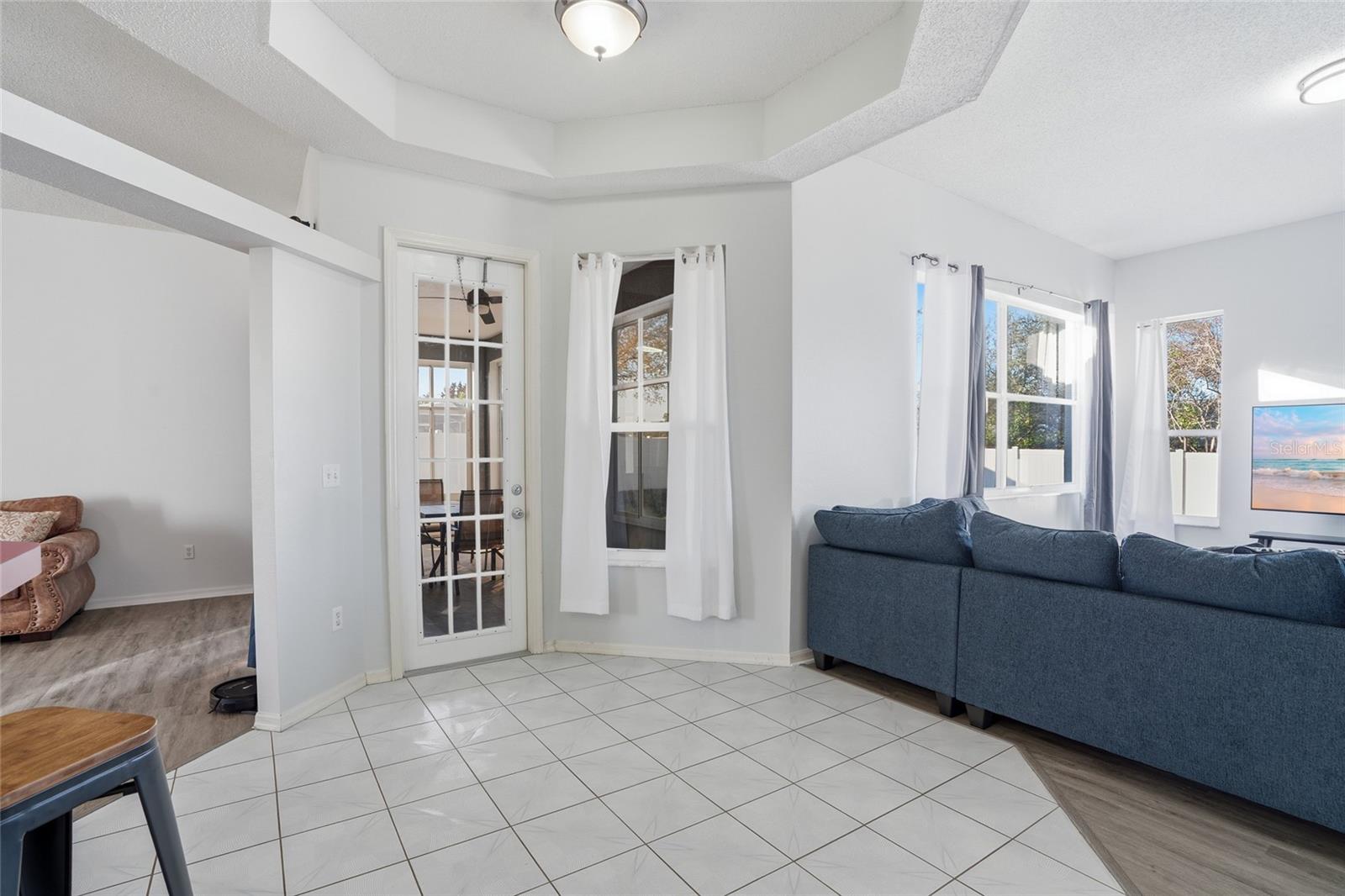 SPRING HILL - Residential