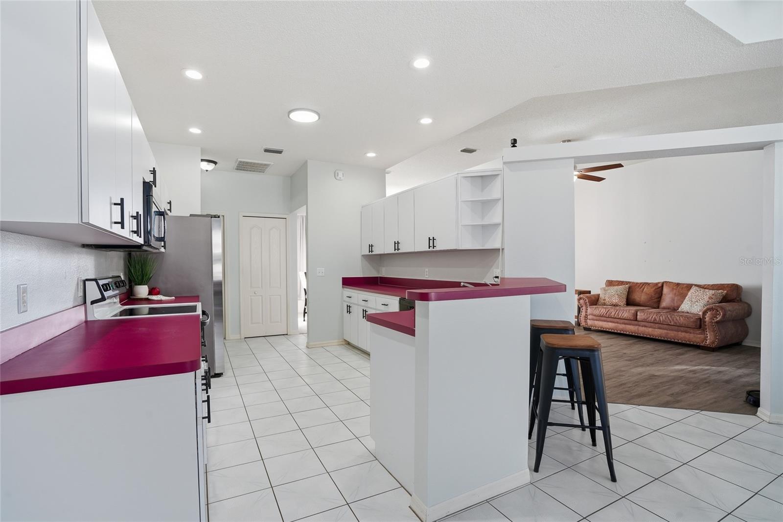 SPRING HILL - Residential