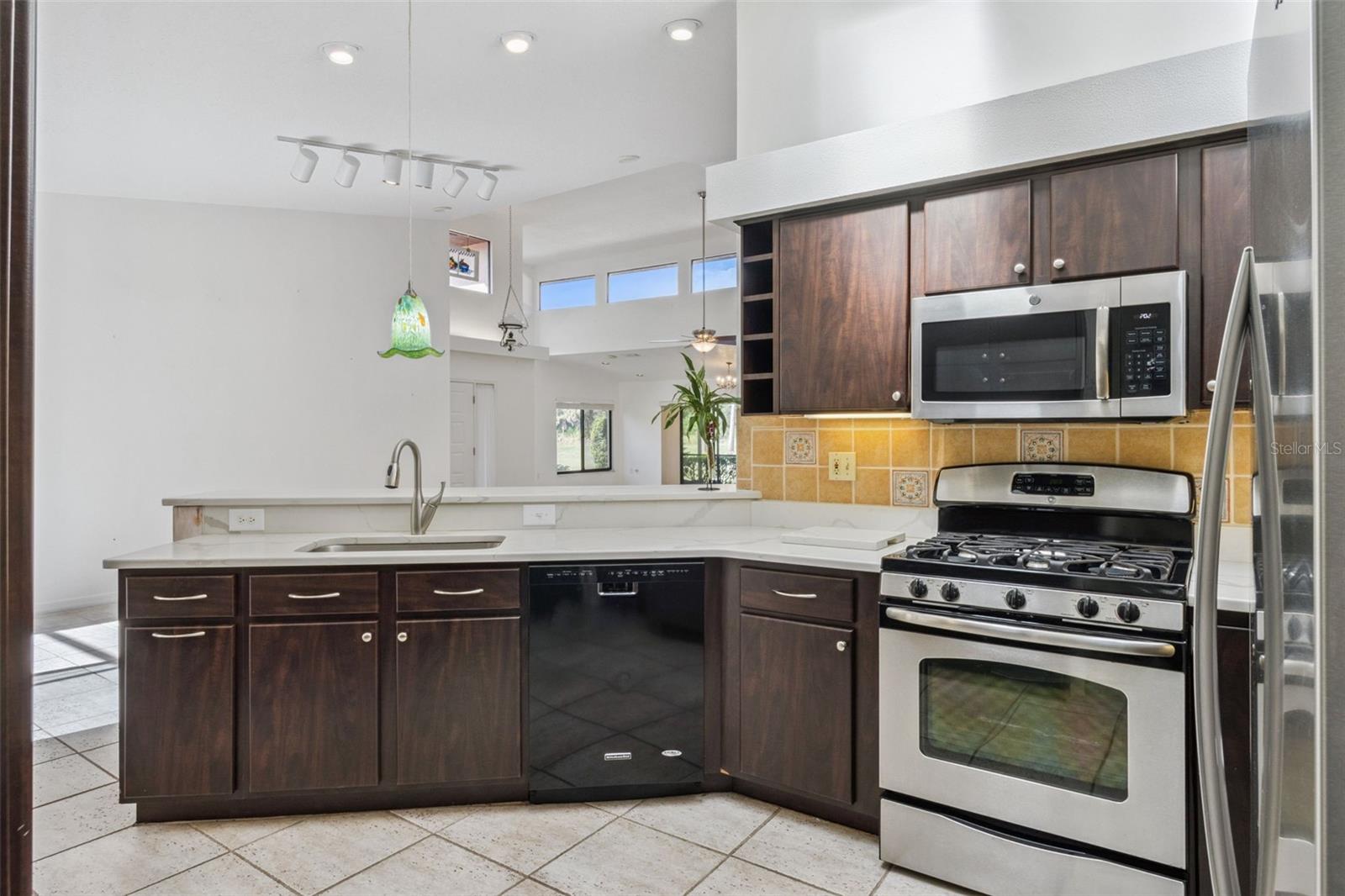 COUNTRY CLUB VILLAGE PH 03 - Residential