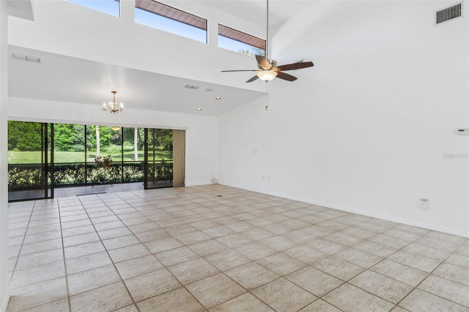 COUNTRY CLUB VILLAGE PH 03 - Residential