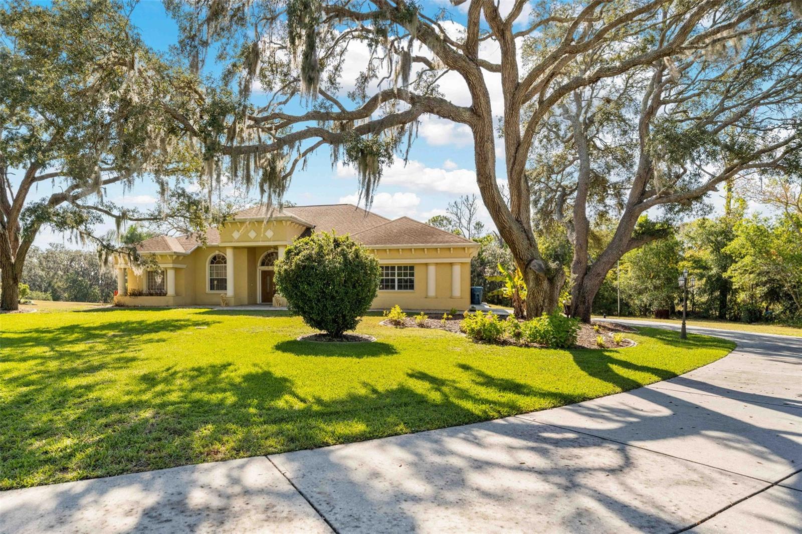 SPRING HILL - Residential