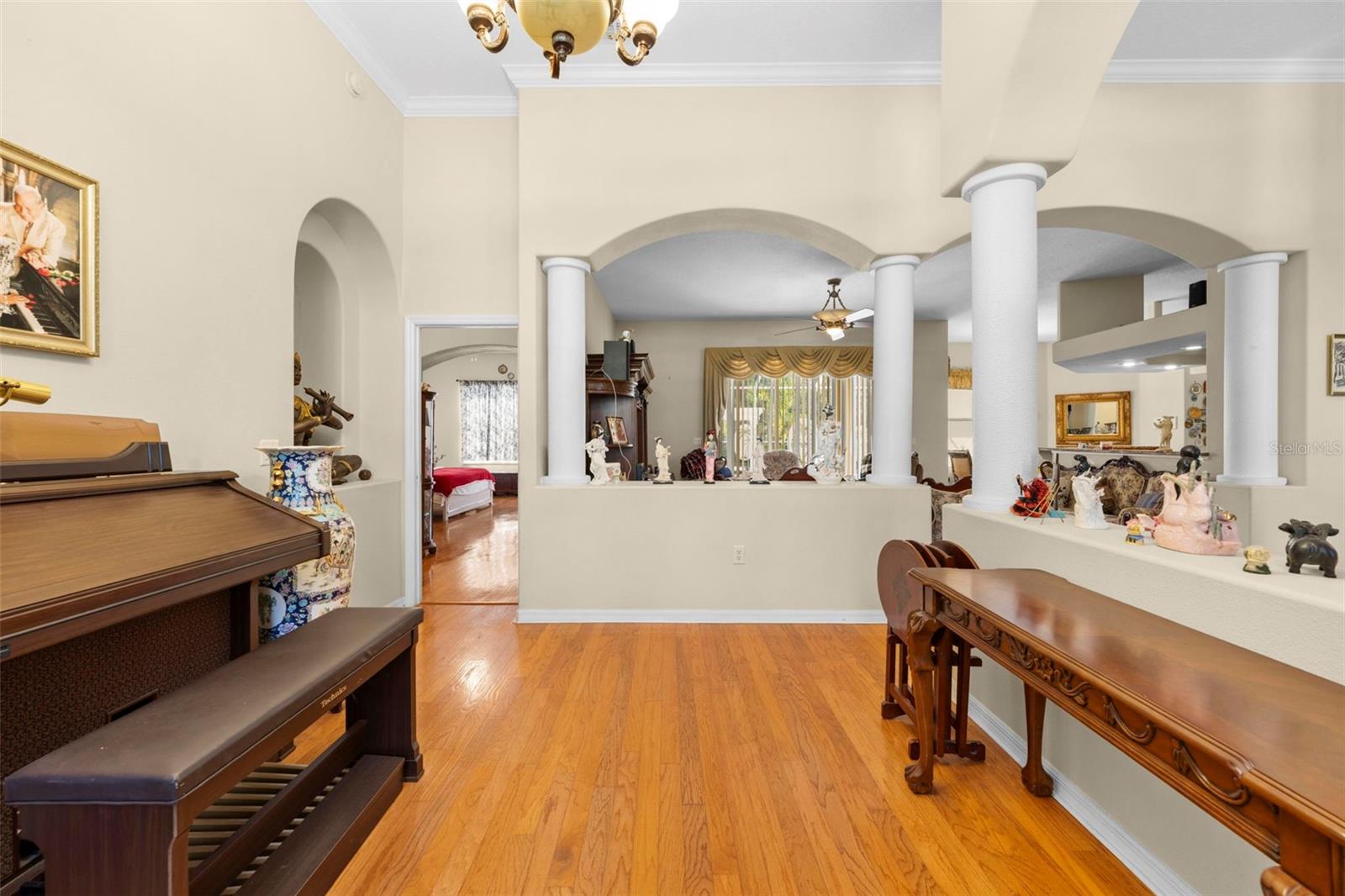 SPRING HILL - Residential