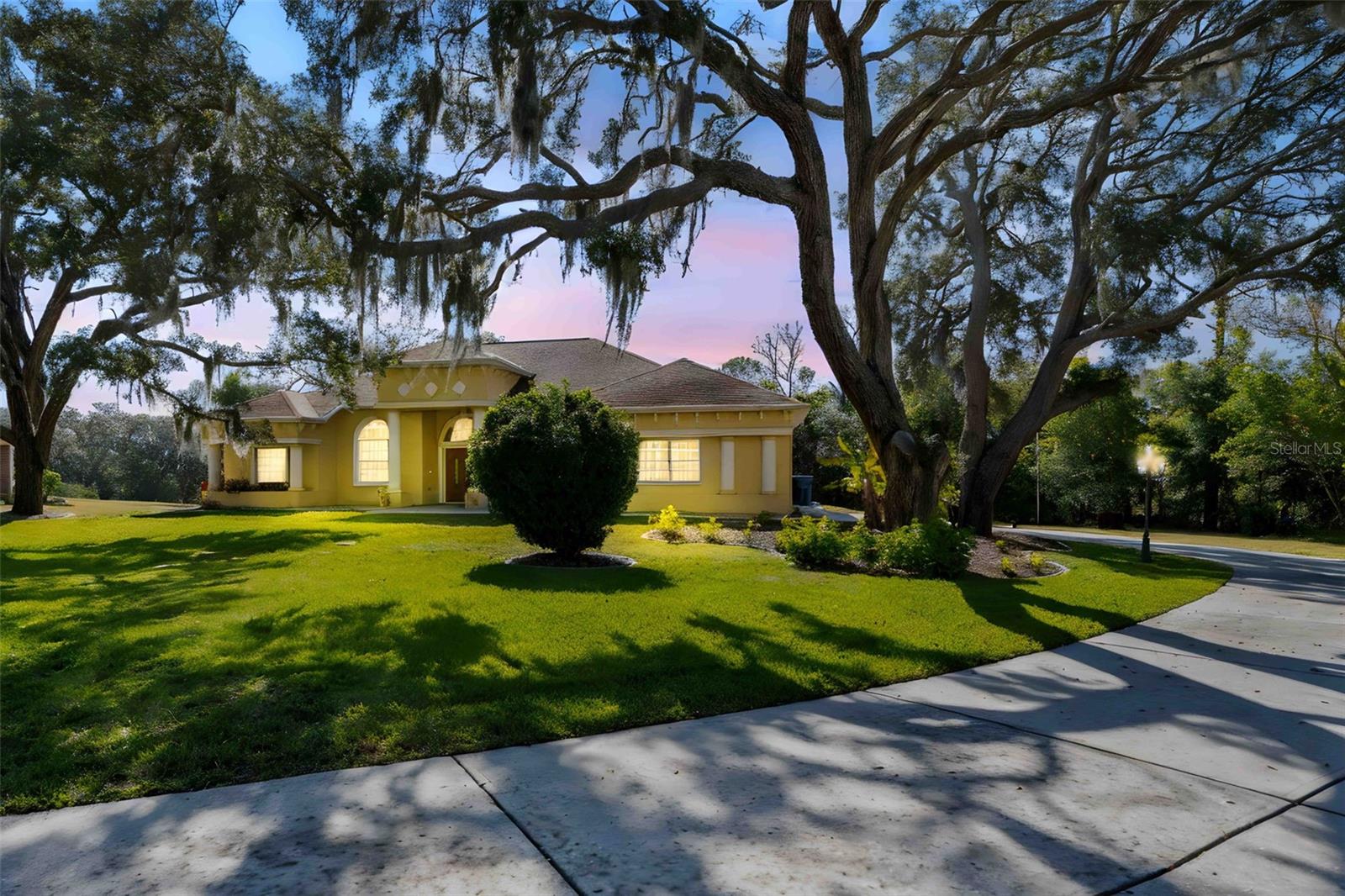 SPRING HILL - Residential