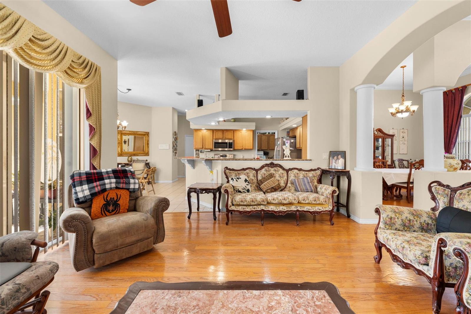 SPRING HILL - Residential